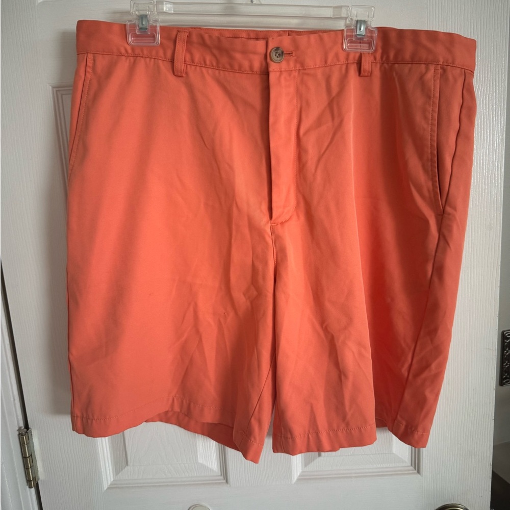Vineyard Vines Orange Shorts - size 38